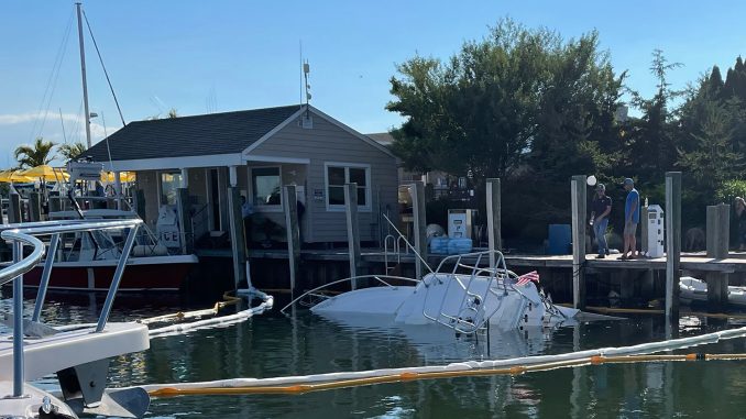 boat-explosion-greenport-2.jpg