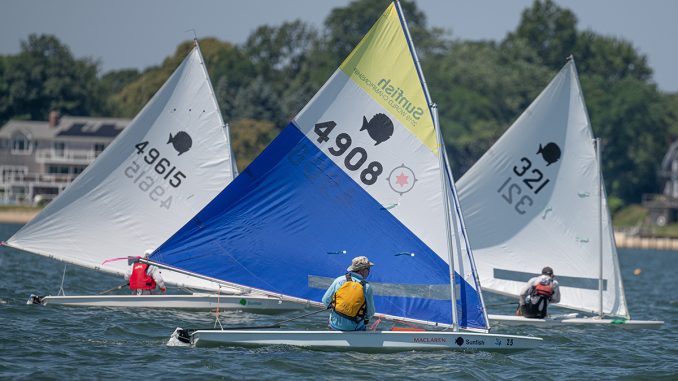 T0714_sailing_1_GS.jpg