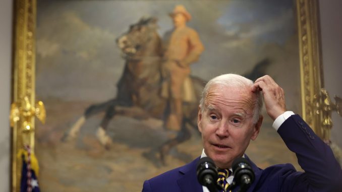 220831_BidenLoan_Burke.jpg
