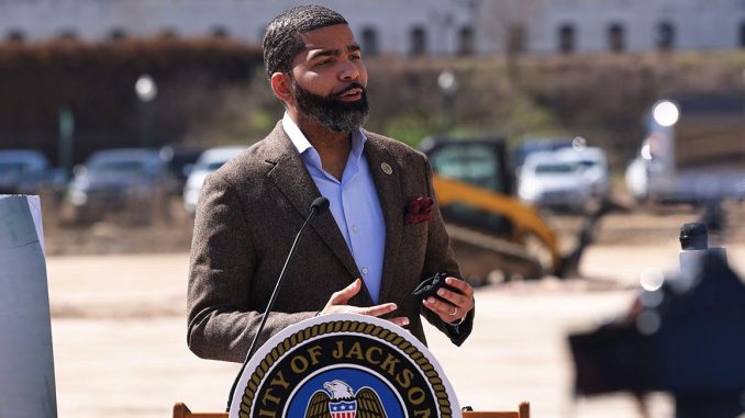 Chokwe-Antar-Lumumba.jpg