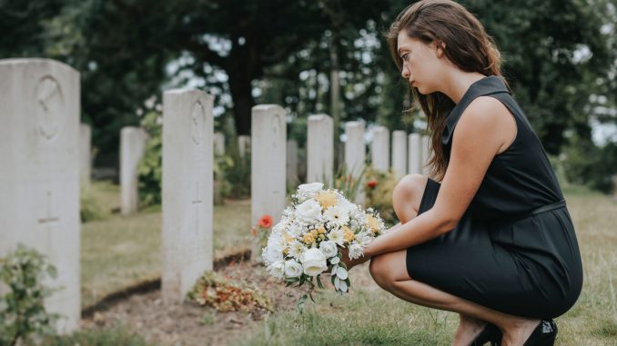 230815_grave-scaled.jpg