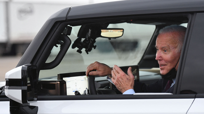 23.09.15_BidenEVS.png