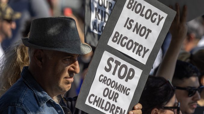 Dad-protests-transgenderism.jpg