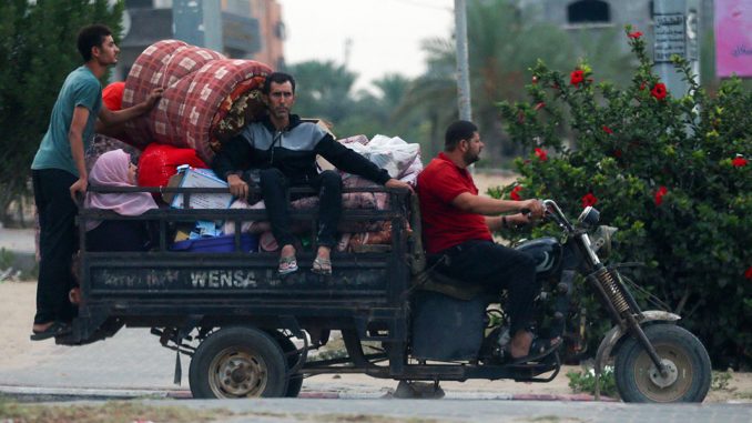 231023_Refugees_dcnf.jpg
