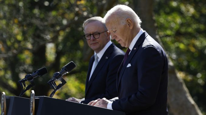 Aus-Biden-scaled.jpg