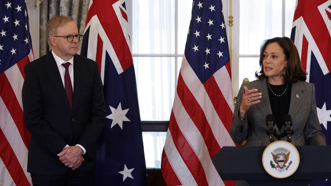 kamala-and-aussie-gun.jpg