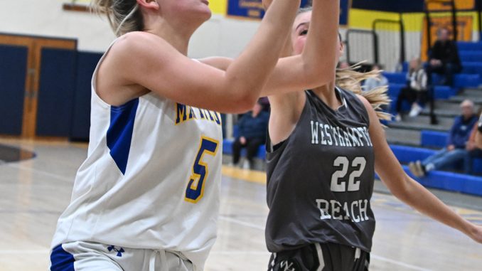 T1207_girlsbasketball_ror_web.jpg