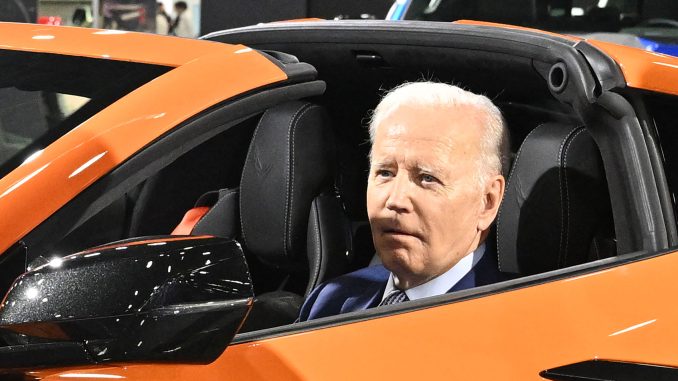 20240321_BidenEVs-scaled.jpg