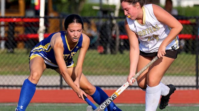 T0919_gpfieldhockey.gf_WEB.jpg