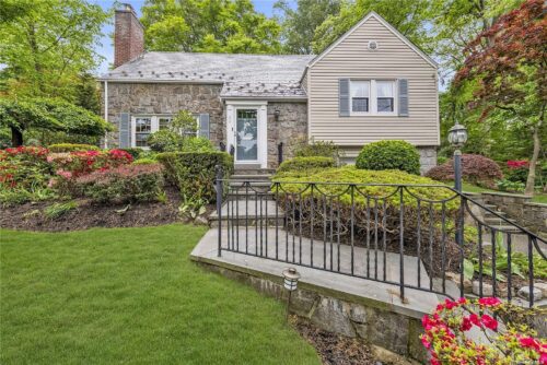 272-Nassau-Avenue-500x334-1.jpg