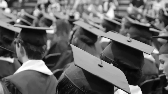 graduation-cap-3430714_1280.jpg
