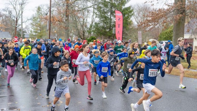2024-Turkey-Trot-005_.jpg