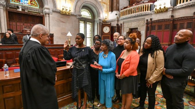 Albany-Senate-Chamber-Bynoe-Swearing-In-Jan-8.jpg